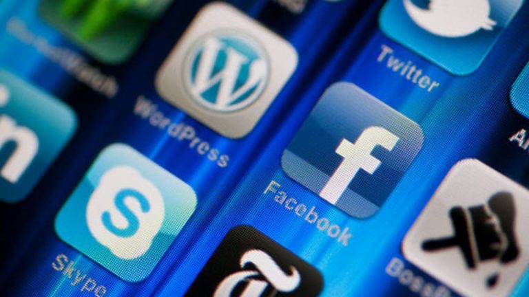 The Power of Social Proof: Why Google Reviews Are Essential for Your WordPress Site