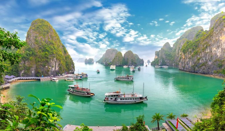 Exploring the World: Top Travel Destinations You Need to Visit