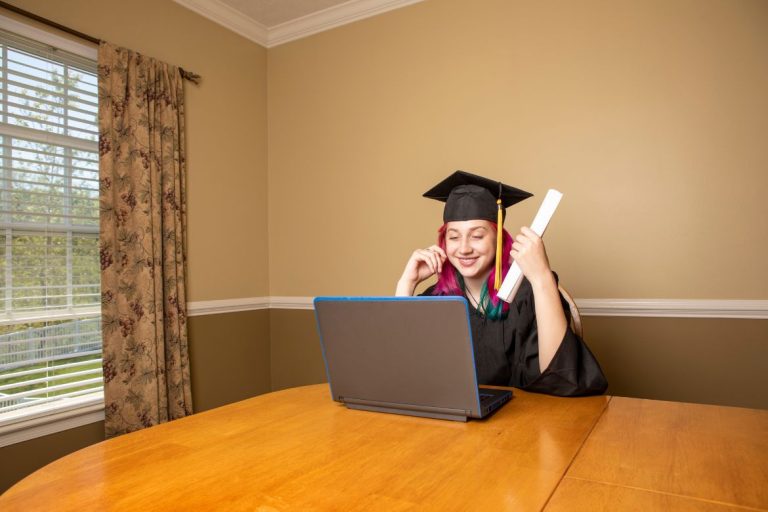 Why Pursuing an Online Computer Science Degree Could Be the Right Choice for You