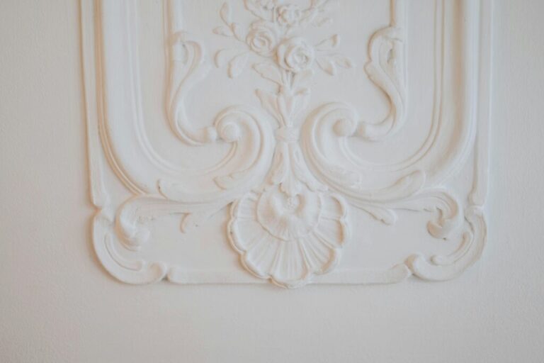 Quiet Luxury on the Walls: The Art of Plaster Texture in Contemporary Homes