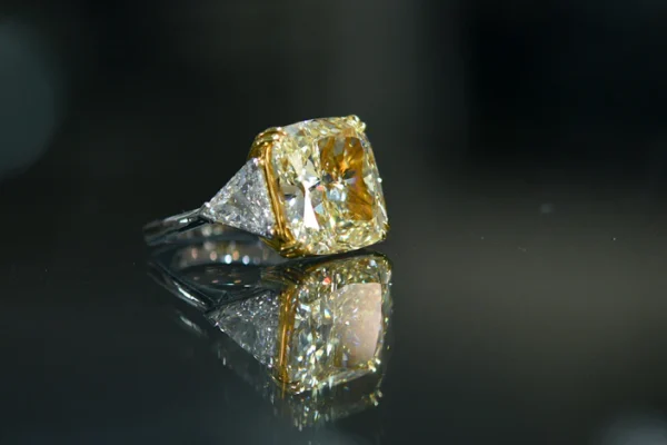 Yellow lab grown diamonds