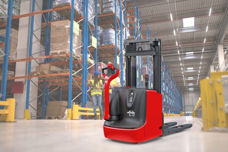 Why the Meenyon Electric Stacker Is a Smart Investment for Warehouses
